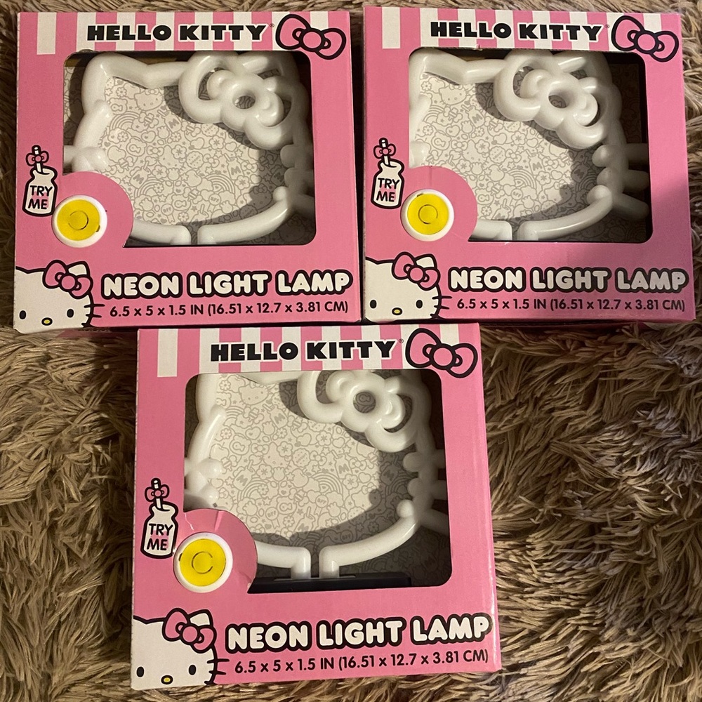 Hello Kitty neon lights!